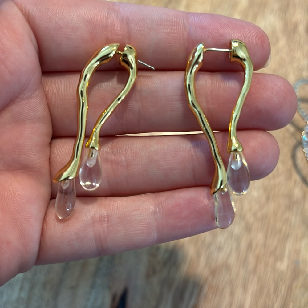 Gold Water Drop Earrings